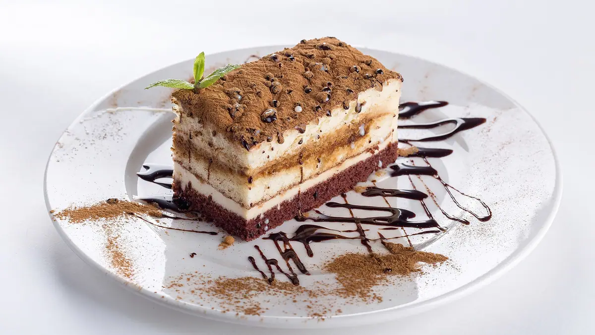Cake Box – eggless cake shop in Birkenhead town centre